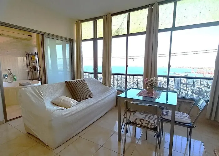 Amazing Panorama Bay View 3 Room Flat